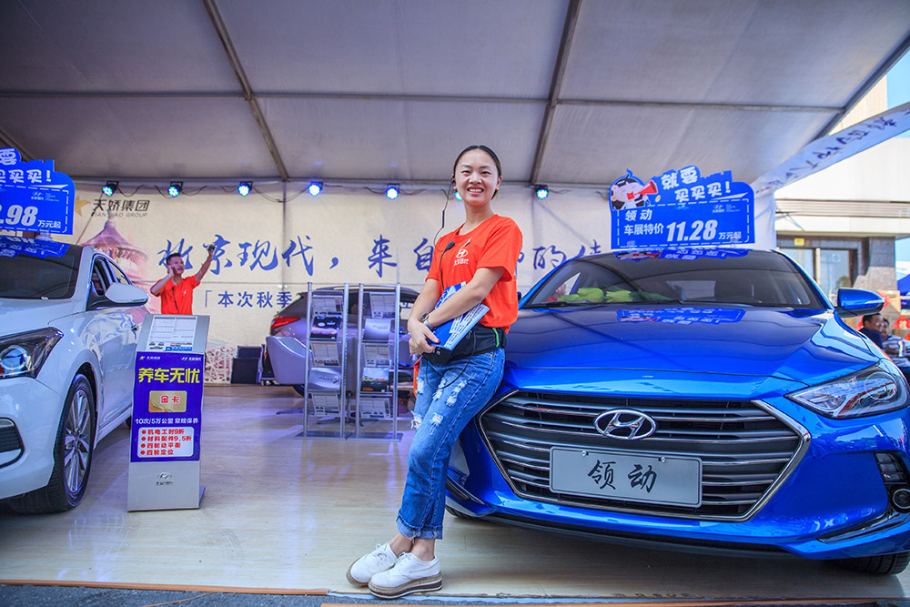 【車展第一天】遇到那個TA，放棄蘋果8......