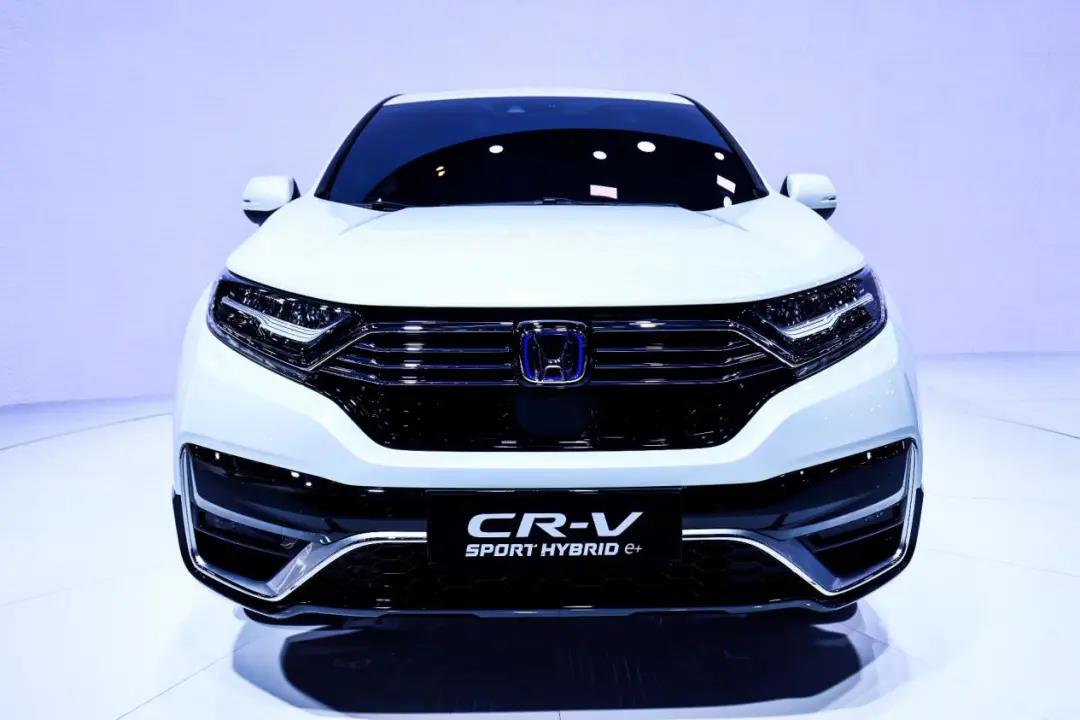 媒體視角 | CR-V代表了“傳統(tǒng)”，CR-V 銳·混動e+承載了未來